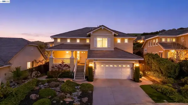 5810 Gold Creek Dr, Castro Valley, CA 94552