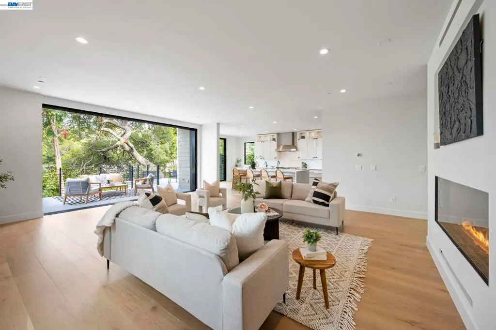 5883 Margarido Dr, Oakland, CA 94618 - #1