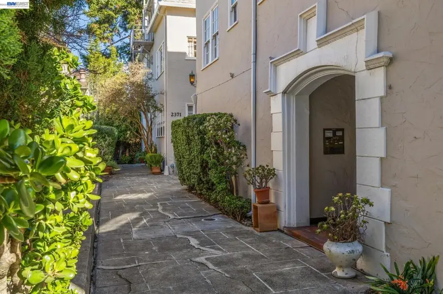 2365 2365 Virginia Street #2, Berkeley, CA 94709 - #3