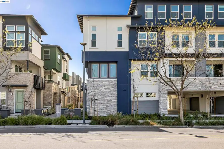 5767 Iron Horse Pkwy #D, Dublin, CA 94568 - #2