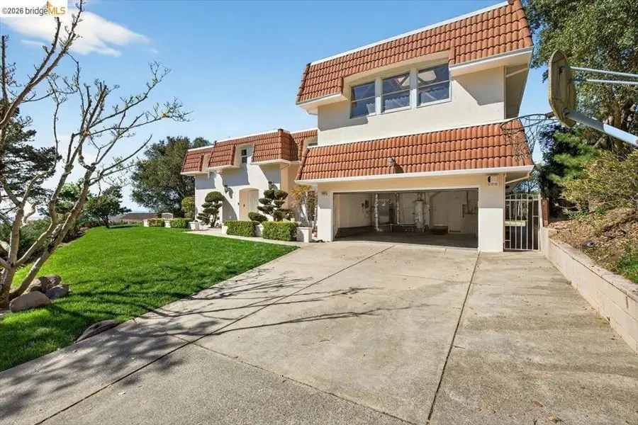 10565 10565 Englewood Drive, Oakland, CA 94605 - #3