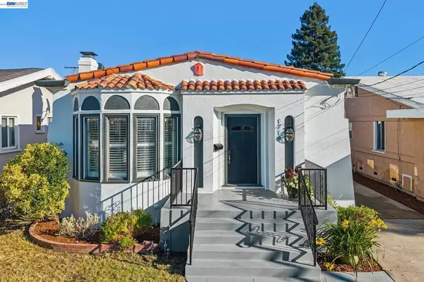 1718 High St, Alameda, CA 94501