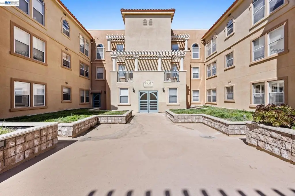 952 S 11th St #234, San Jose, CA 95112 - #1