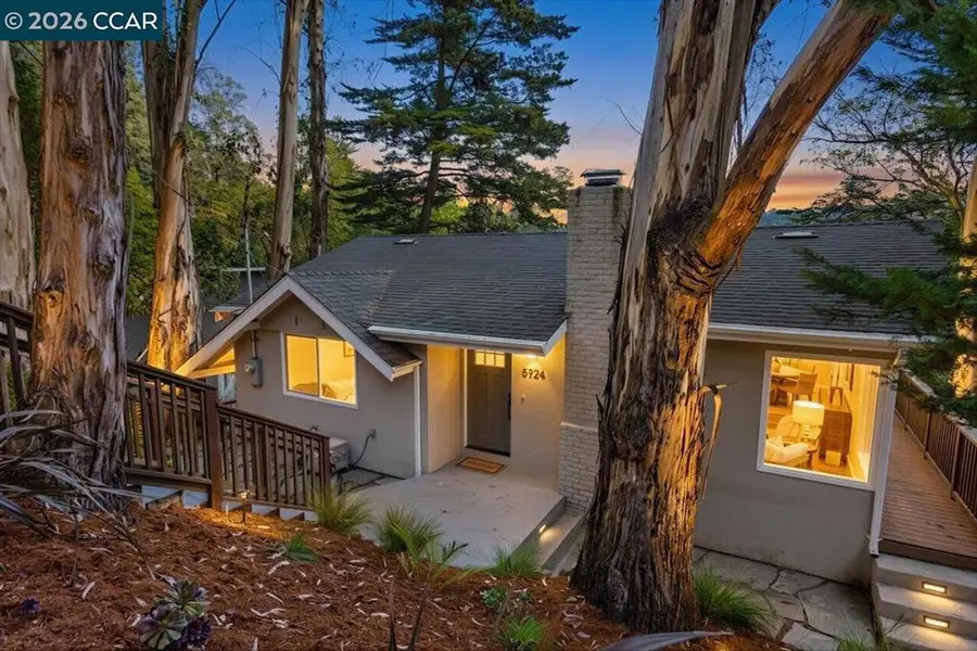 5924 Balboa Dr, Oakland, CA 94611 - #3
