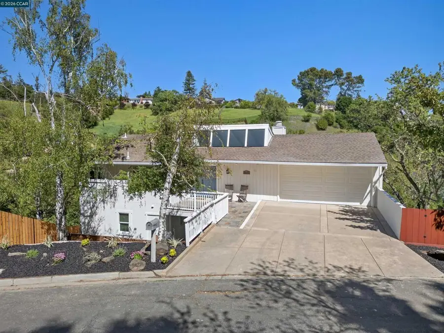 3424 Woodview Dr, Lafayette, CA 94549 - #2