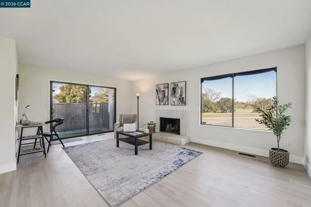 2 Lakeview Ct, Novato, CA 94947 - #1