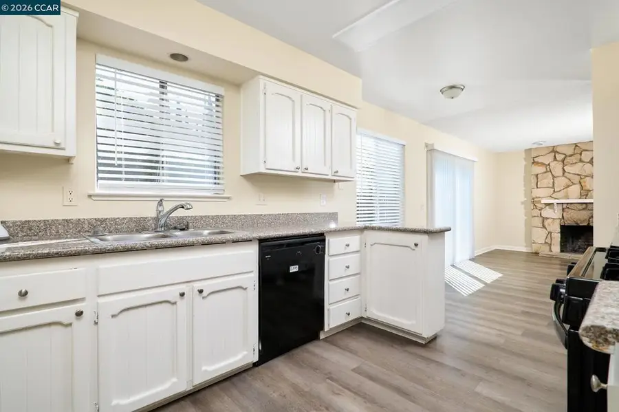 1706 Barton Dr, Fairfield, CA 94534 - #3