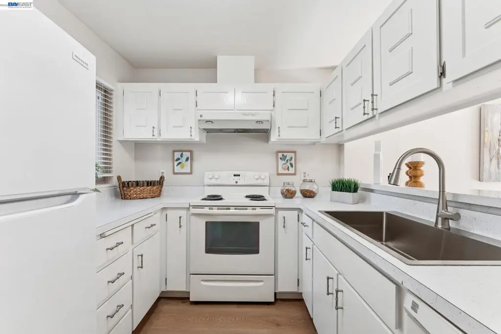 1159 Admiralty Ln, Alameda, CA 94502 - #1