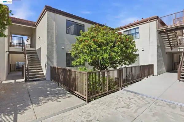 21103 Gary Dr #215, Hayward, CA 94546