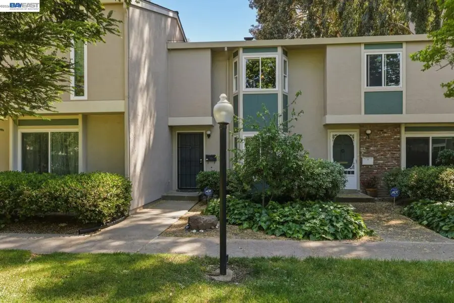 1245 Pine Creek Way #I, Concord, CA 94520 - #2