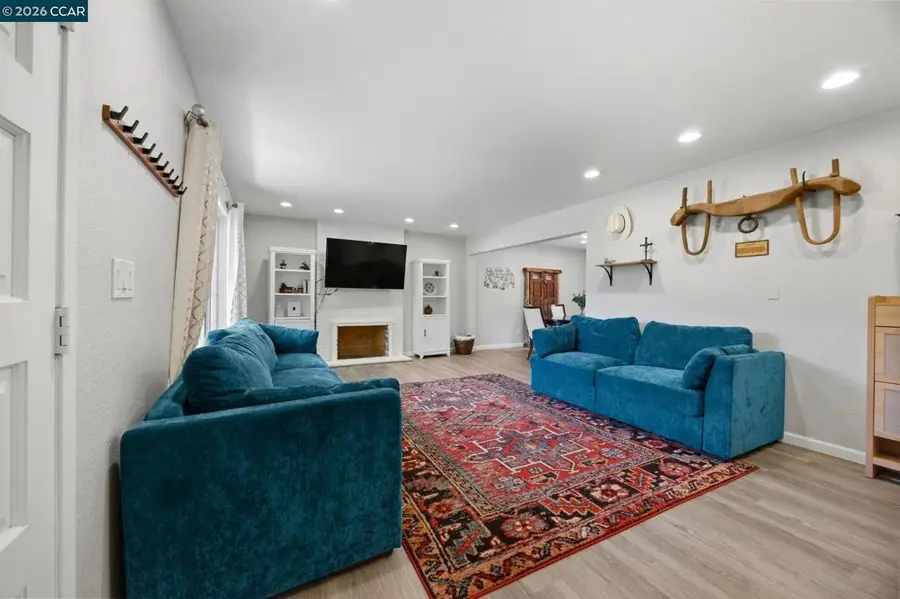 2537 Simas Ave, Pinole, CA 94564 - #2