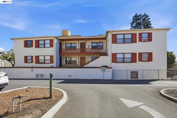 712 Santa Clara Avenue, Alameda, CA 94501