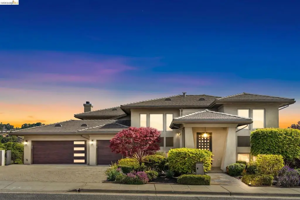 13454 Campus Dr, Oakland, CA 94619 - #1