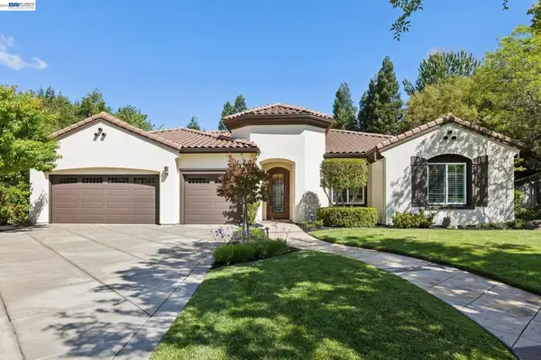 770 Summit Creek Ln, Pleasanton, CA 94566