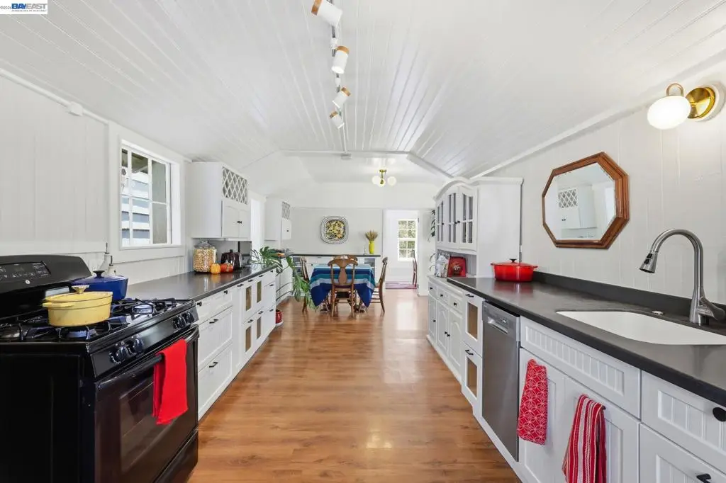 30 Niantic Ave, San Francisco, CA 94132 - #1
