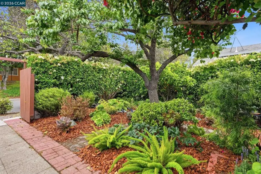 3758 Patterson Ave., Oakland, CA 94619 - #3