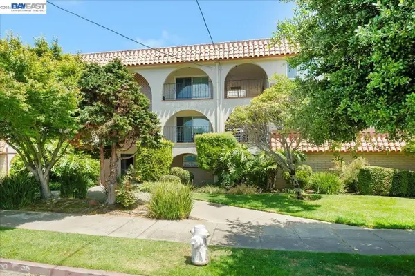 2133 Santa Clara Ave #217, Alameda, CA 94501