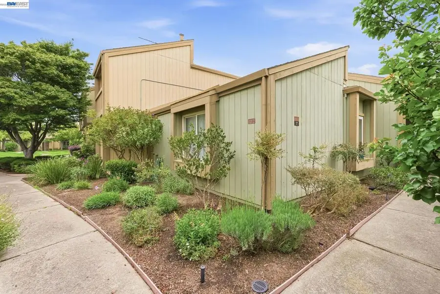 1163 Admiralty Ln, Alameda, CA 94502 - #2