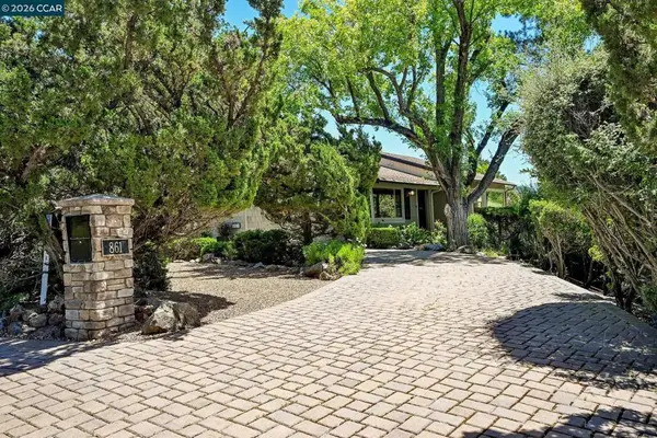 861 Holly Hill Dr, Walnut Creek, CA 94596
