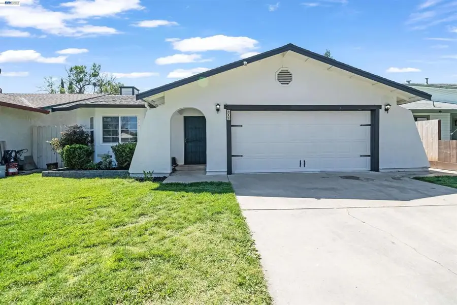 913 Inez Dr, Modesto, CA 95351 - #2