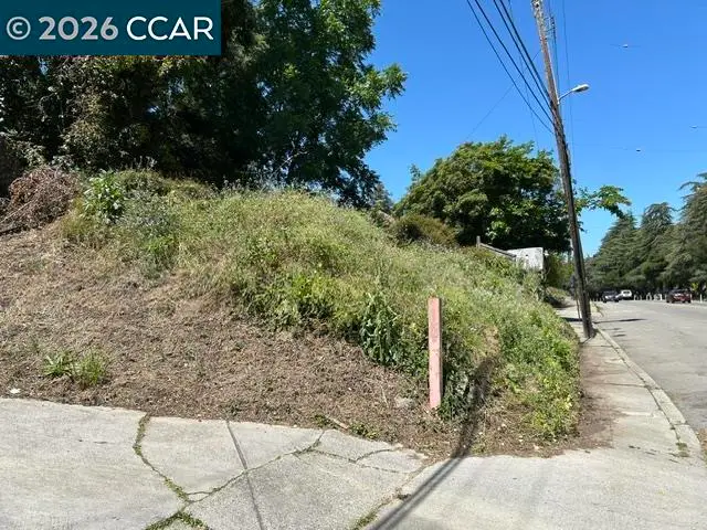 5229 Macarthur Blvd, Oakland, CA 94619 - #3
