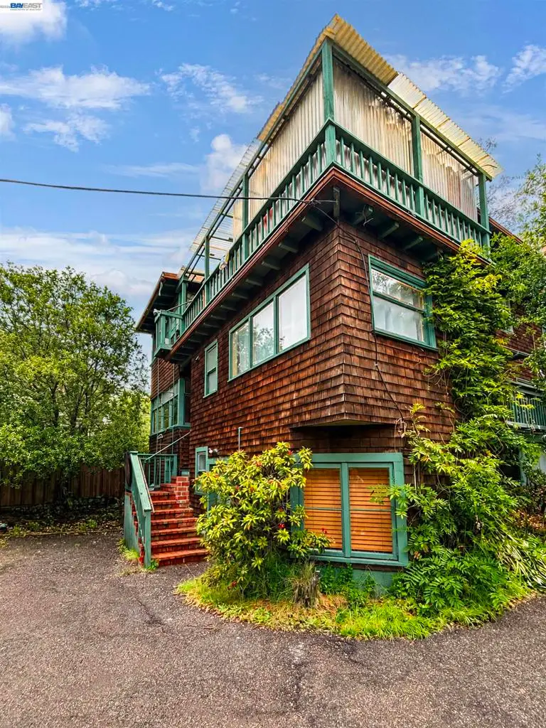 2610 College Ave, Berkeley, CA 94704 - #2