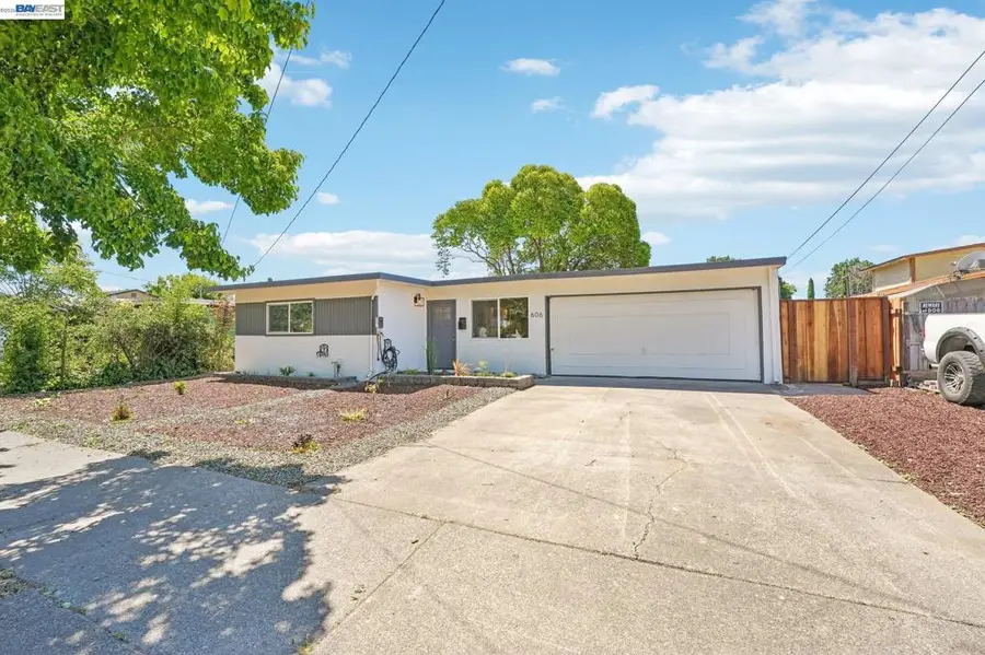 606 W 9th St, Santa Rosa, CA 95401 - #2