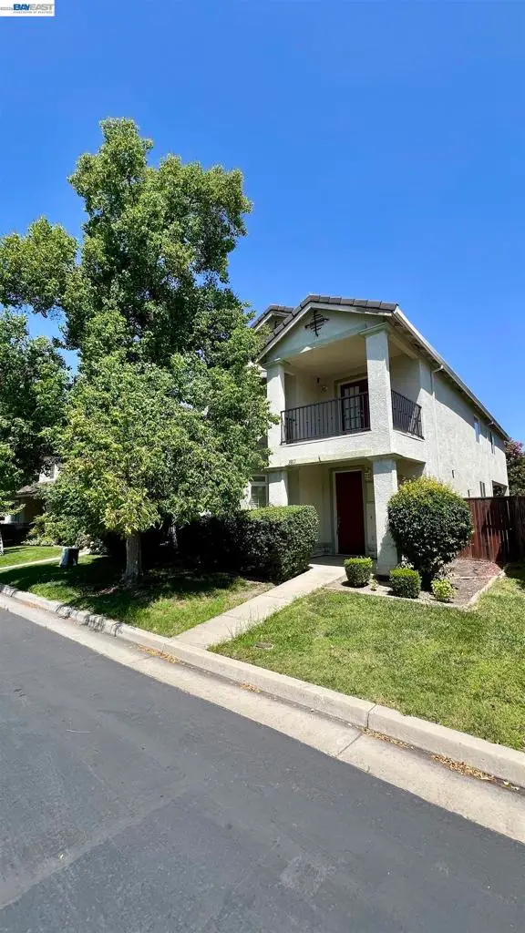 3811 Claire St, Stockton, CA 95212 - #1