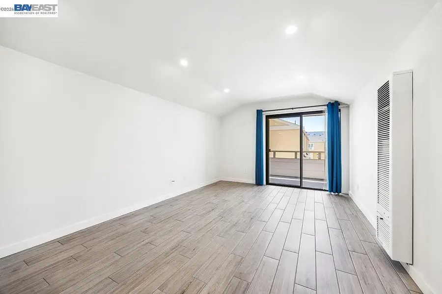 2077 Washington Ave #212, San Leandro, CA 94577 - #2