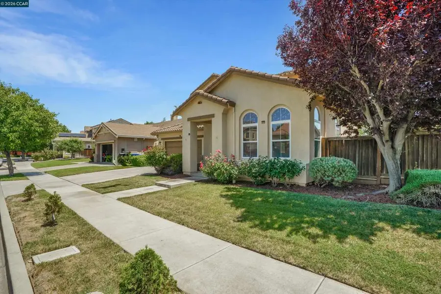 402 Madera St, Brentwood, CA 94513 - #3