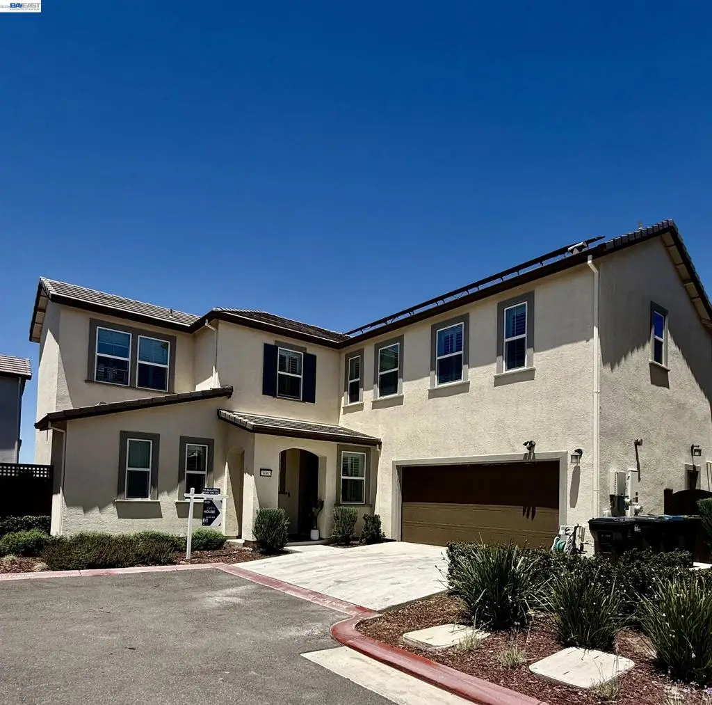 18005 Reunion Ct, Lathrop, CA 95330 - #1