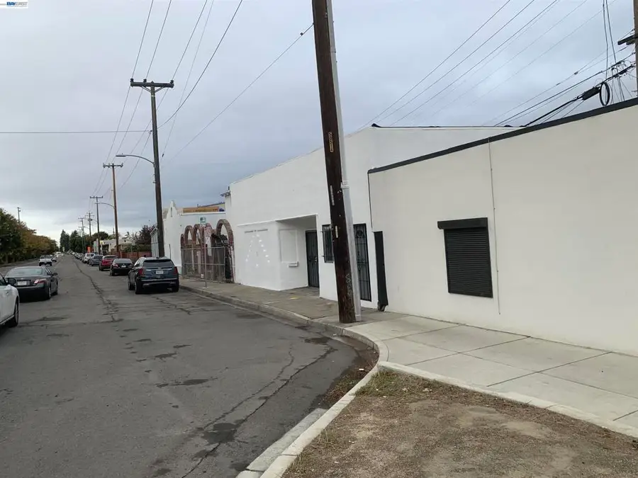 11070 San Leandro St., Oakland, CA 94603 - #2