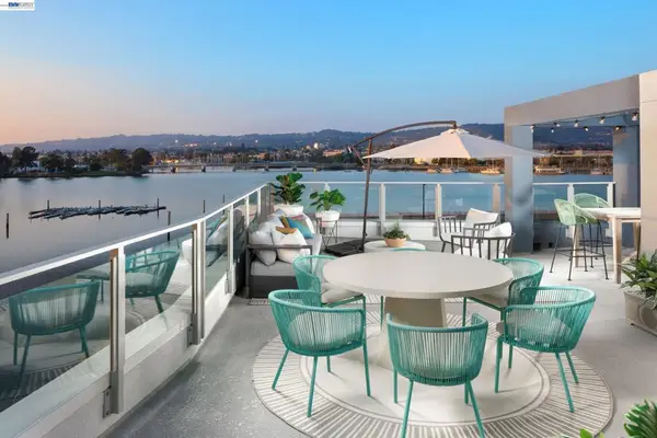 2360 Stanford Street, Alameda, CA 94501