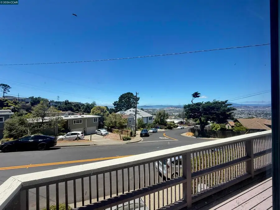6635 Arlington Blvd, Richmond, CA 94805 - #3