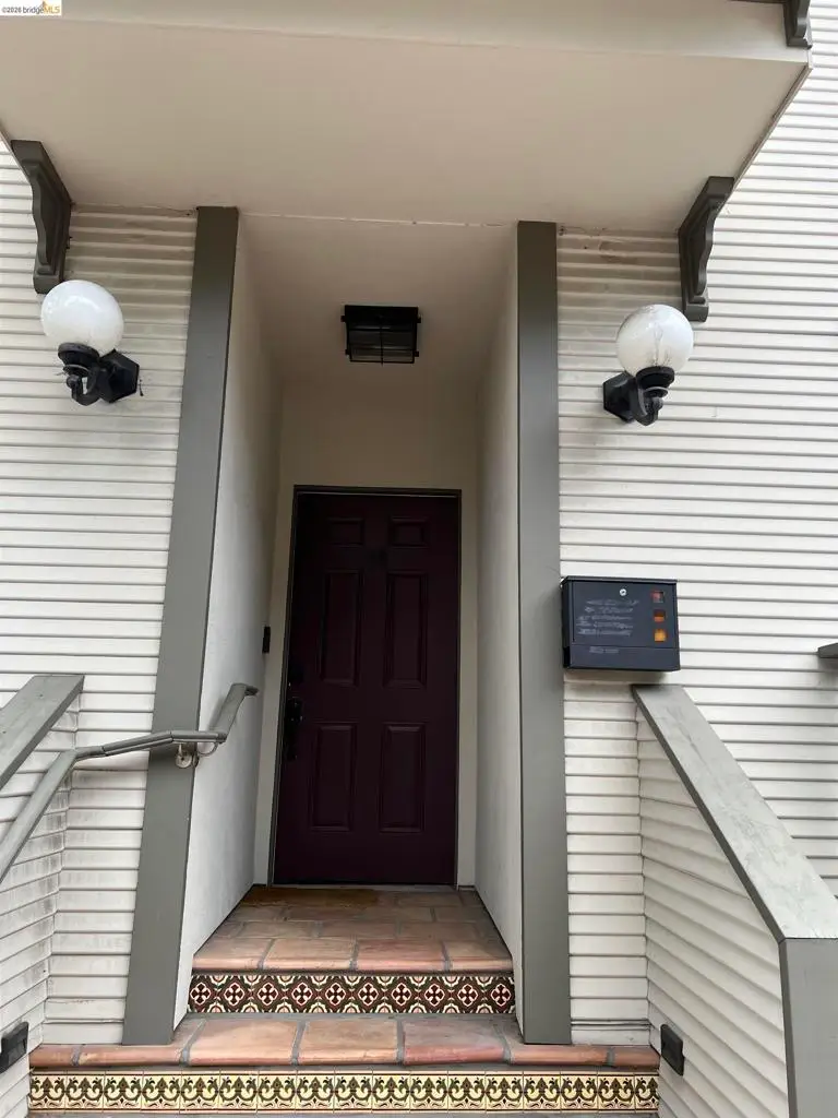 384 Euclid Ave, Oakland, CA 94610 - #3