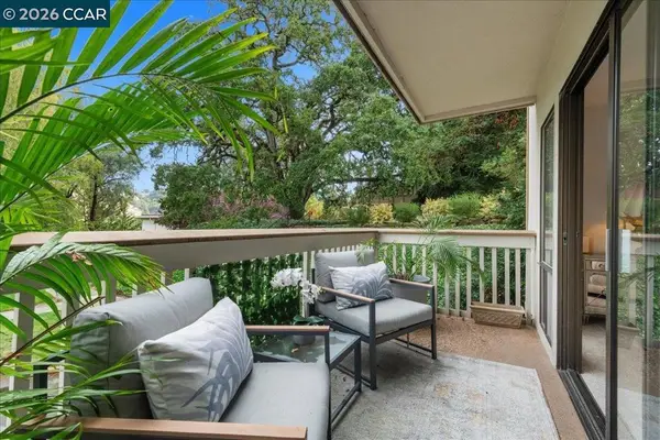 1317 Canyonwood Ct #4, Walnut Creek, CA 94595