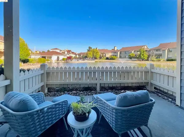 187 Shoreline Ct, Richmond, CA 94804