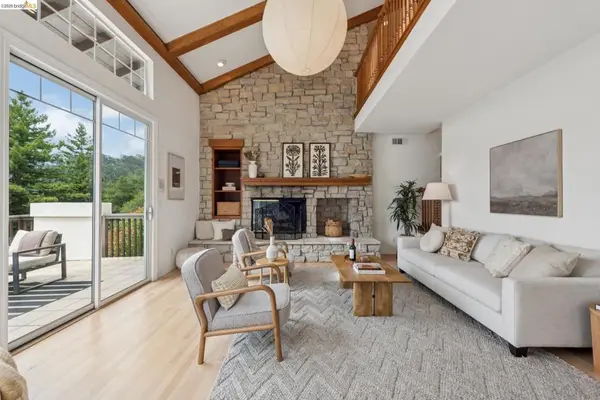 1325 Drury Rd, Berkeley, CA 94705