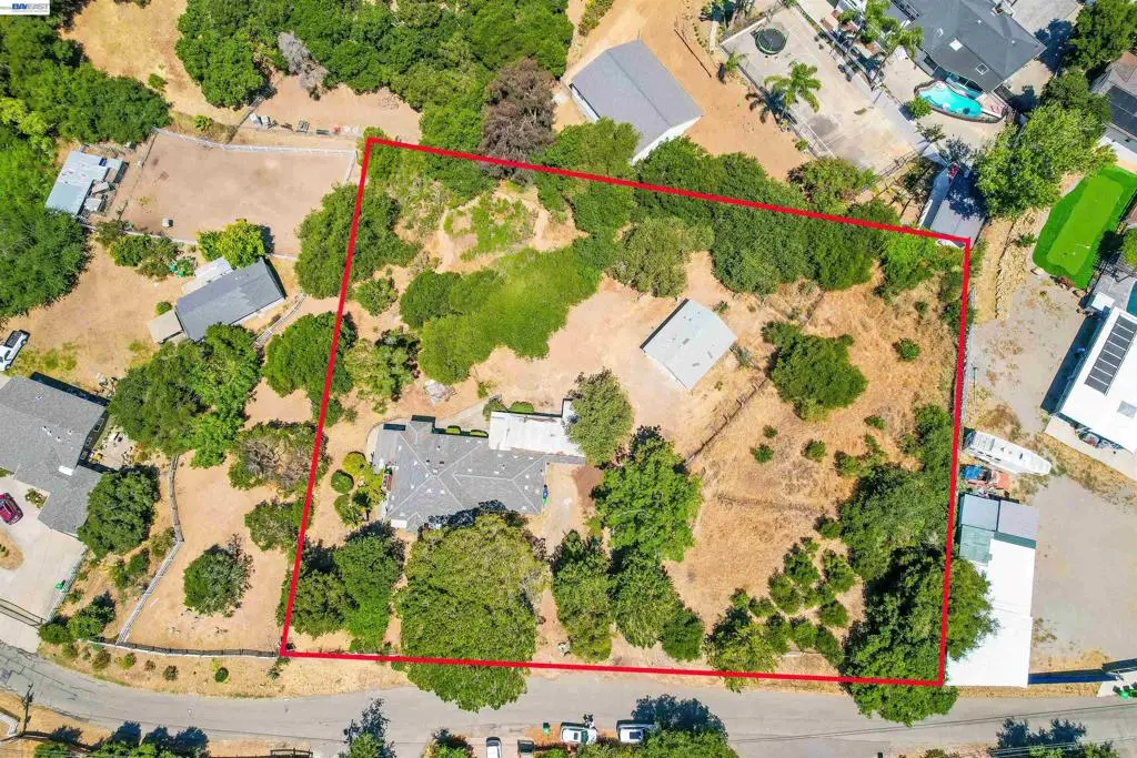 26027 Clover Rd, Hayward, CA 94542 - #1