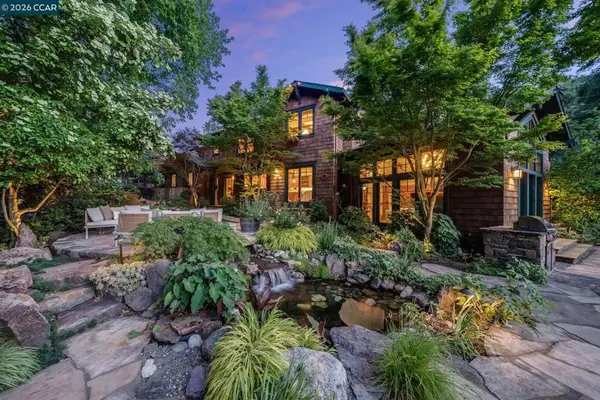 30 Greenwood Ct, Orinda, CA 94563