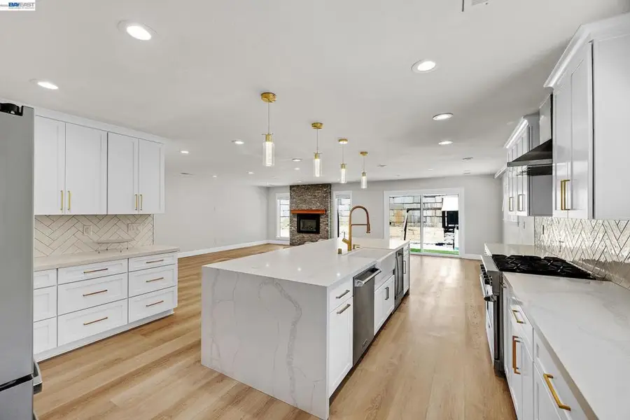 6344 Paloverde Rd, Castro Valley, CA 94552 - #3