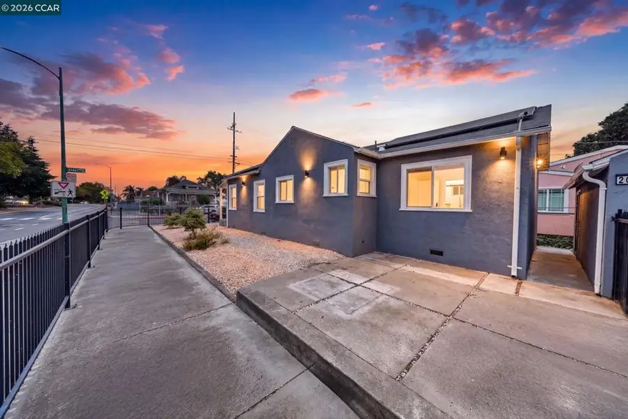 2075 83rd Ave, Oakland, CA 94621 - #3