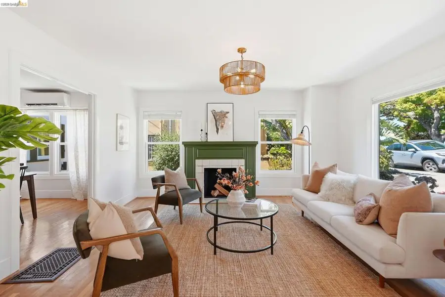 3142 Maxwell Avenue, Oakland, CA 94619 - #3