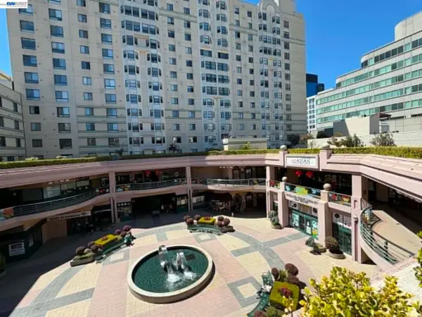 989 Webster St #651, Oakland, CA 94607