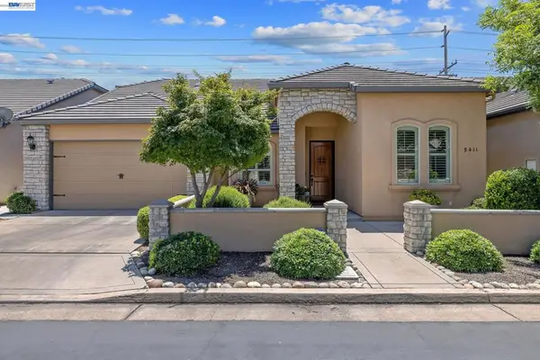 Address Withheld By Seller, Visalia, CA 93277