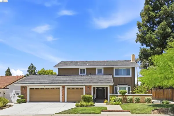 1042 Lomitas Ave, Livermore, CA 94550