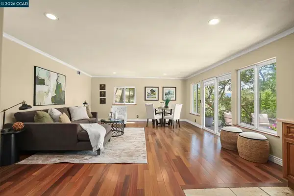 205 Summit Rd, Walnut Creek, CA 94598