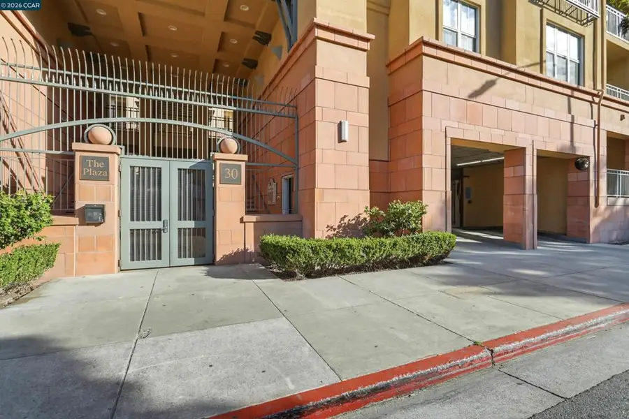 30 E Julian St #203, San Jose, CA 95112 - #2
