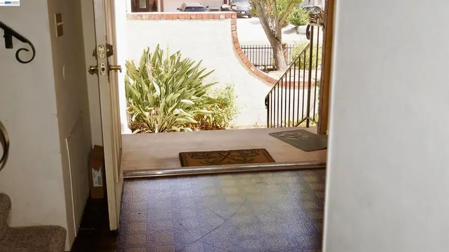 6420 Rancho Adobe Dr, Sacramento, CA 95828 - #3