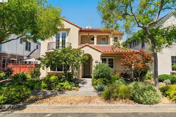 381 Hollister Ave, Alameda, CA 94501